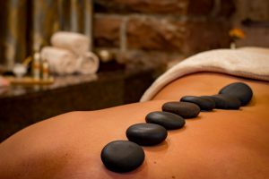 Sauna und Massage - so fühlt sich Eifelwellness an