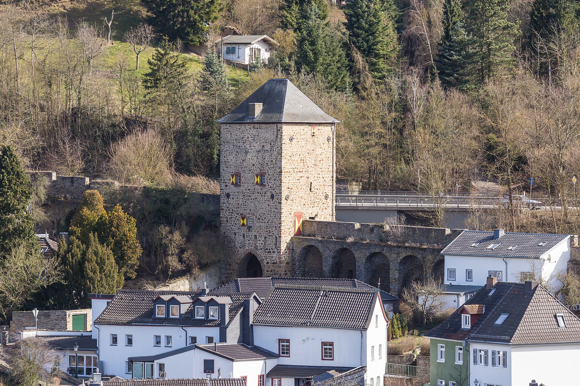 Das Johannistor, eines der vier Stadttore in der Stadtmauer von Bad Münstereifel