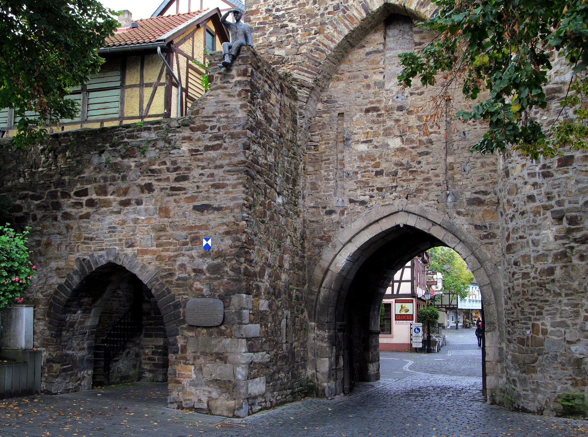 Das Niedertor, das östliche Stadttor der Stadtbefestigung von Ahrweiler