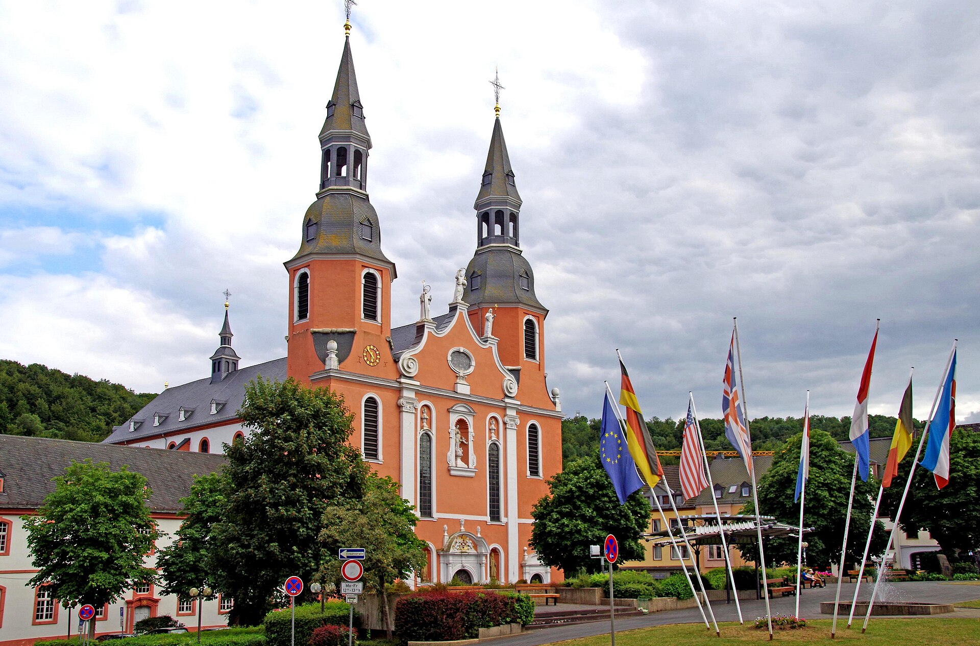 Die Sankt-Salvator-Basilika in Prüm von Nordwesten