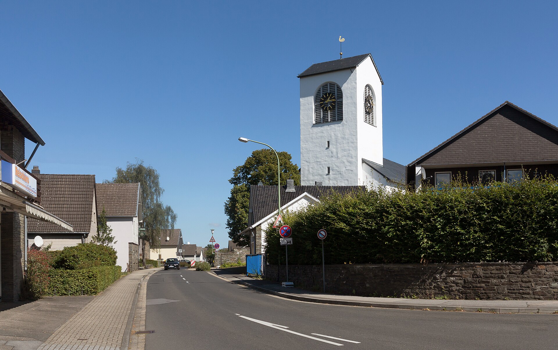 Die Pfarrkirche im Kernort Simmerath in der Rureifel