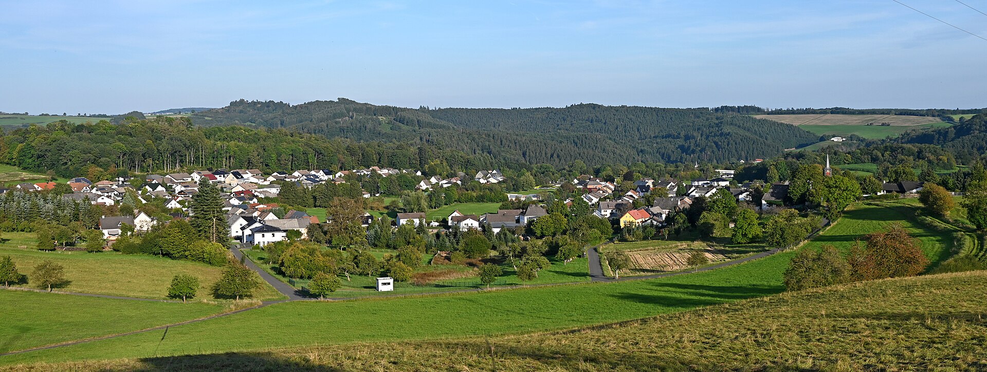 Blick von Nordwesten auf Üdersdorf in der Vulkaneifel